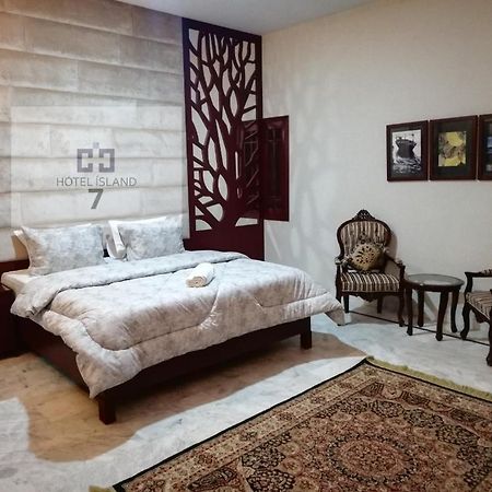 Hotel 7Island Karachi Exterior photo