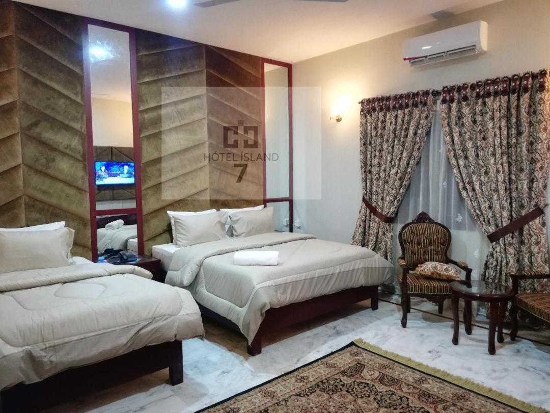 Hotel 7Island Karachi Exterior photo