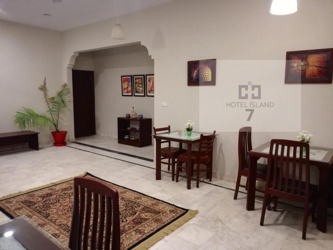 Hotel 7Island Karachi Exterior photo