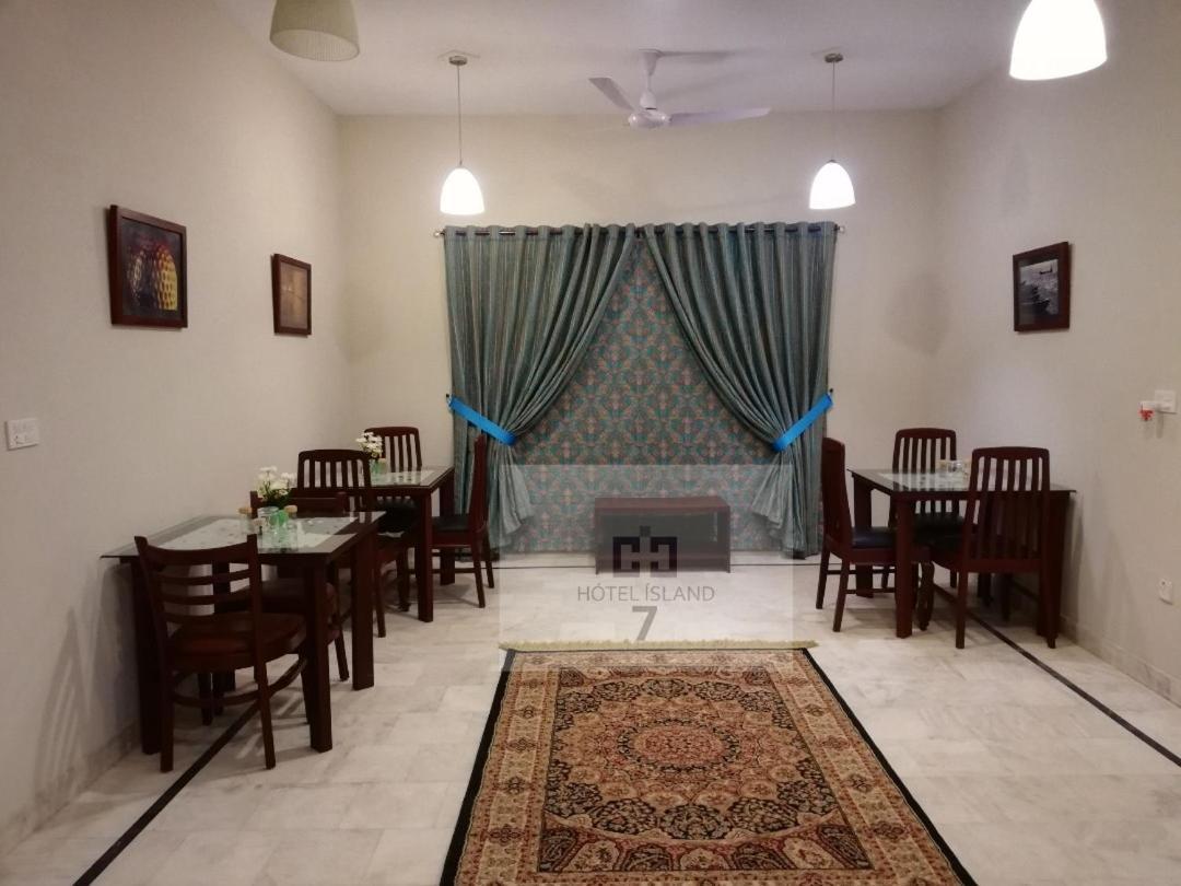 Hotel 7Island Karachi Exterior photo